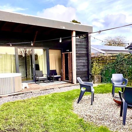 Family House With Garden & Jacuzzi & Sauna Near Amsterdam Vijfhuizen Екстериор снимка